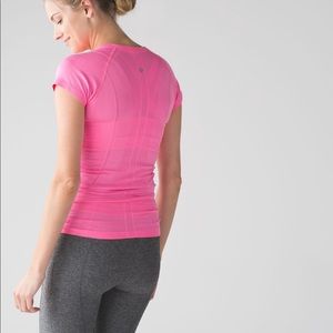 Lululemon Swifty Tech SS - hot pink